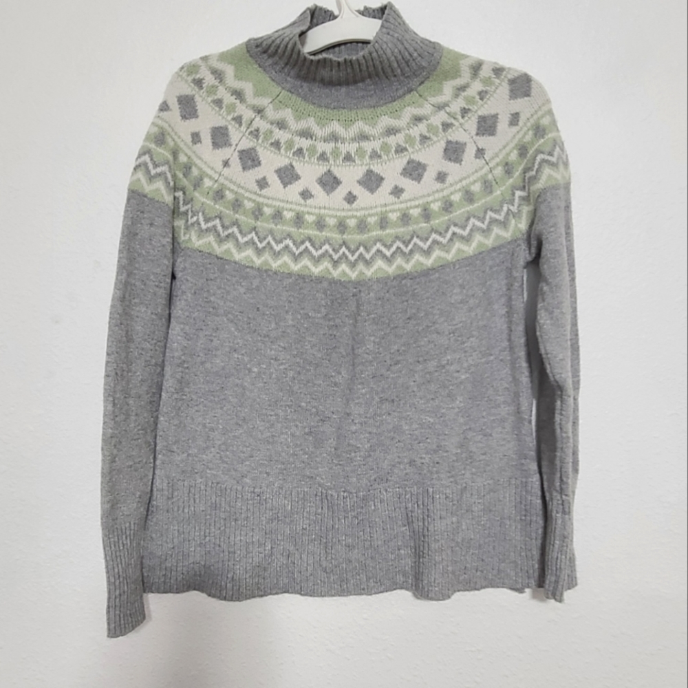 Tahari fair isle sweater